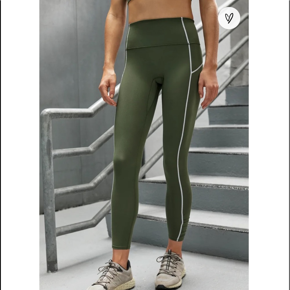 NWT Free People You’re a Peach Legging Army Green